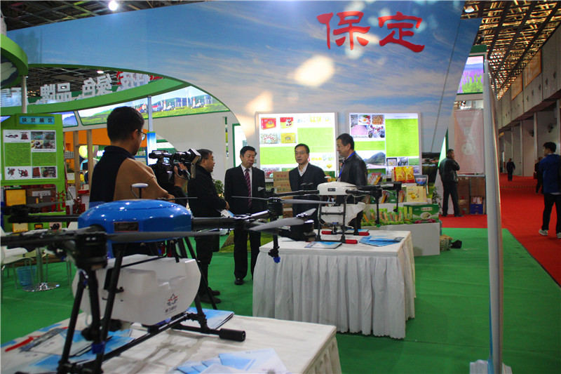 河北智飛極農(nóng)無(wú)人機(jī)科技|保定ASFC無(wú)人機(jī)駕駛員培訓(xùn)考證|打藥撒藥噴藥植保無(wú)人機(jī) 河北智飛極農(nóng)無(wú)人機(jī)科技|保定ASFC無(wú)人機(jī)駕駛員培訓(xùn)考證|打藥撒藥噴藥植保無(wú)人機(jī)